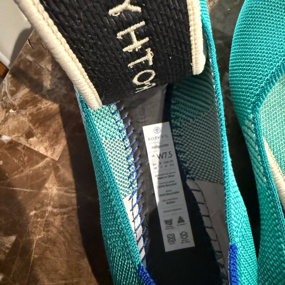 Rothy's Calypso - Picture 7 of 9